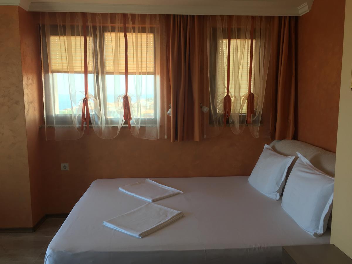Family Hotel Radiana Sozopol Exterior foto
